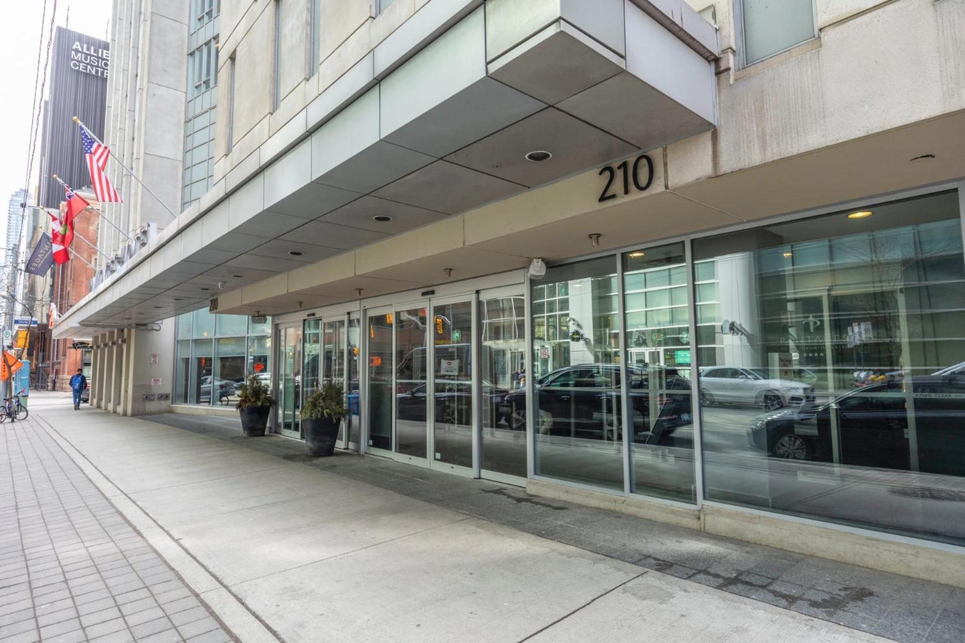 Modern 2-Bedroom Condo W Floor To Ceiling Windows Toronto Luaran gambar